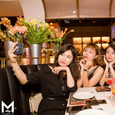 hato case in ốp lưng điện thoại cho nhà hàng MOAS 6