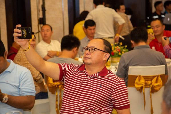 In ốp lưng điện thoại doanh nghiệp 16