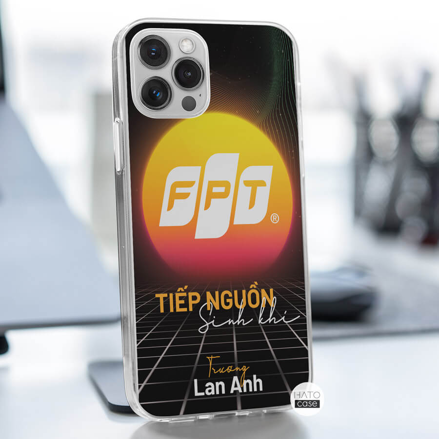 đặt làm ốp điện thoại theo logo công ty